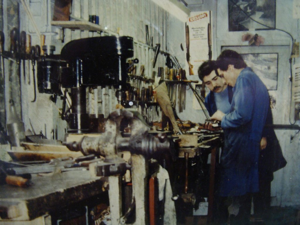 photo de richard chavot jeune et d'un collègue